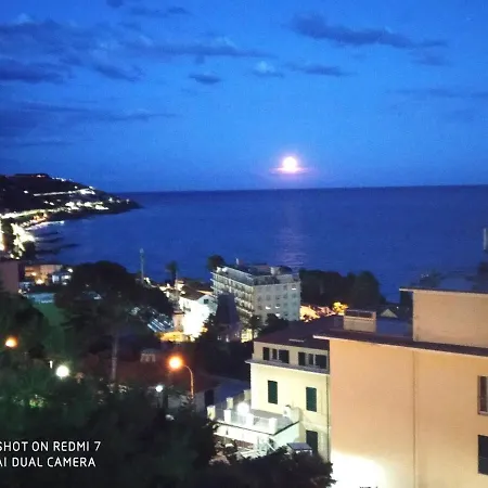 Terrazza Sul Mare דירה *